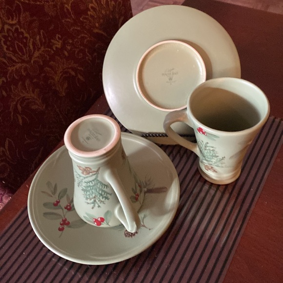 Pfaltzgraff Collection. Two 8” Dessert Plates and Two 12oz Mugs. - Picture 3 of 3